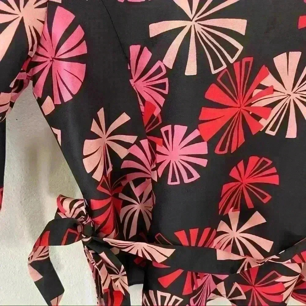 Outfit JPR silk crossover pinwheel top - Picture 4 of 4